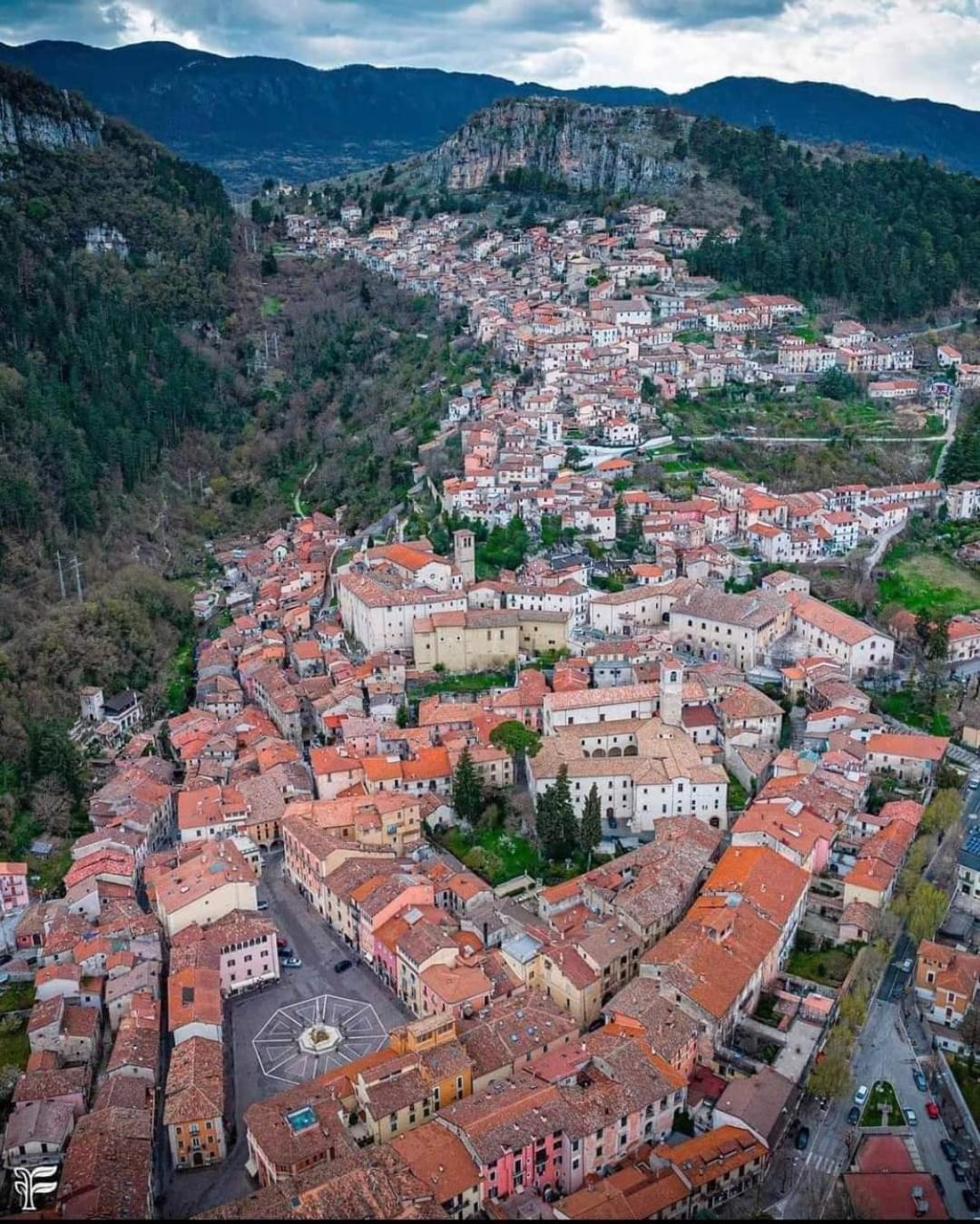 Appartamento Luzzi Tagliacozzo Bagian luar foto